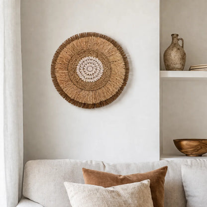 Décoration murale bohème | Tenture murale ronde en rotin et raphia tressés - 38cm
