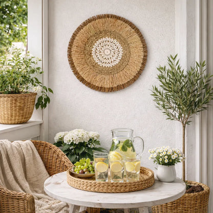 Décoration murale bohème | Tenture murale ronde en rotin et raphia tressés - 38cm